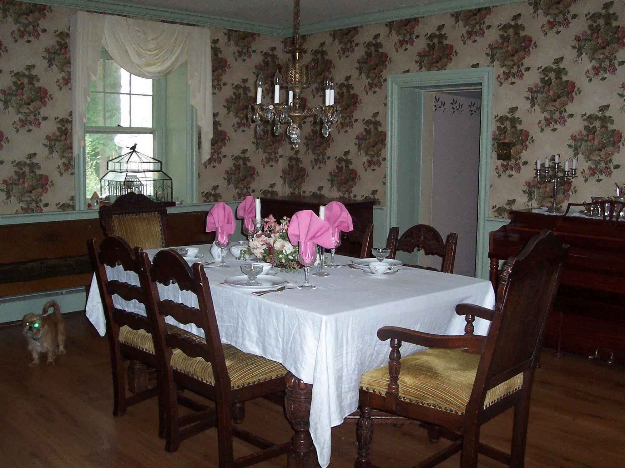Fallen Tree Farm Bed And Breakfast Carlisle Eksteriør bilde